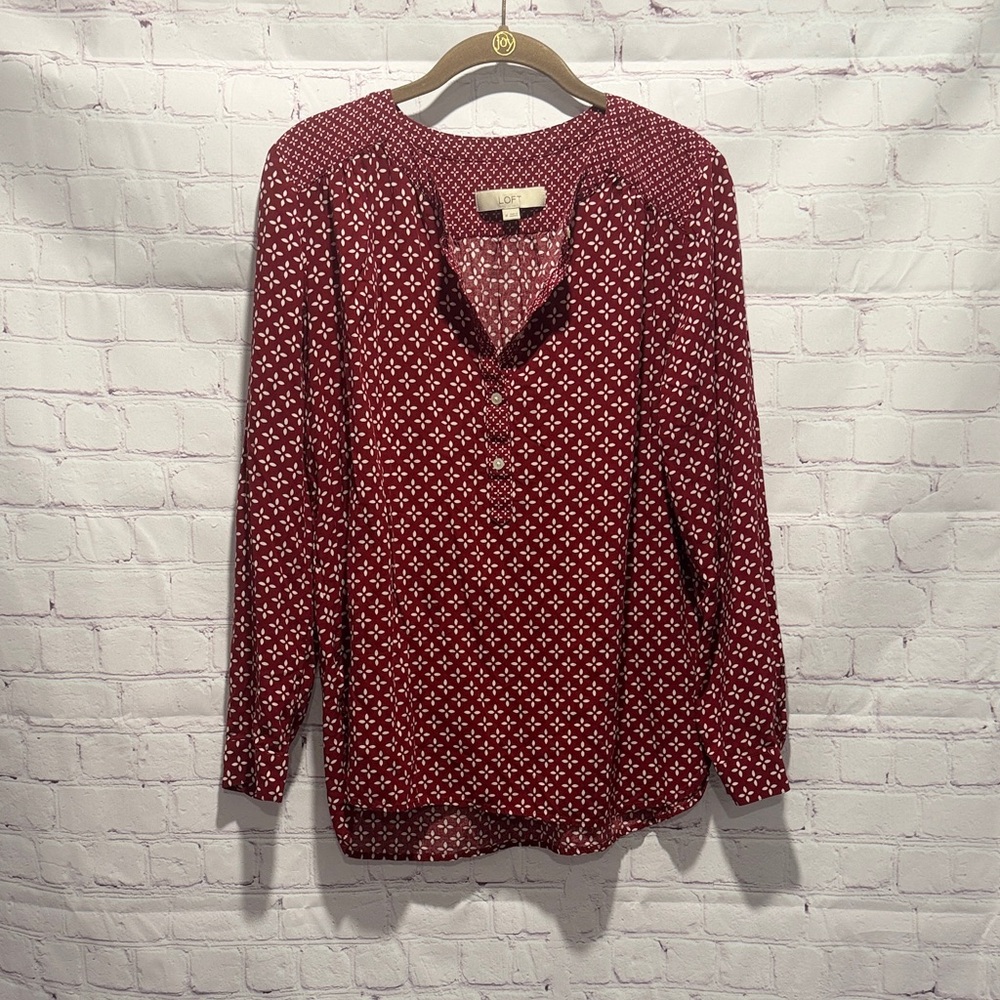 LOFT Deep Red Patterned Long Sleeve Lightweight Blouse‎ Woman’s Size Medium